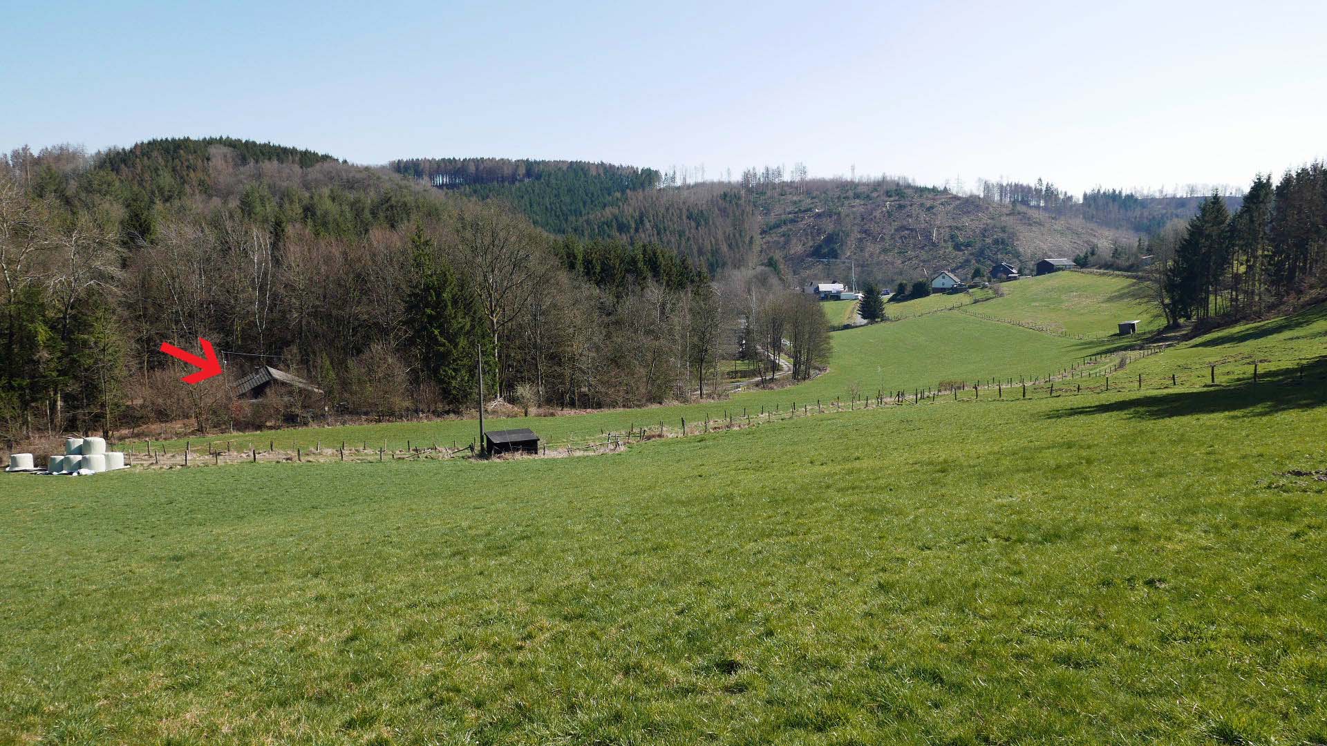 161 2-204 - Morsbach-Birken: Ferienhaus als Refugium / Ruheoase in absoluter Alleinlage!