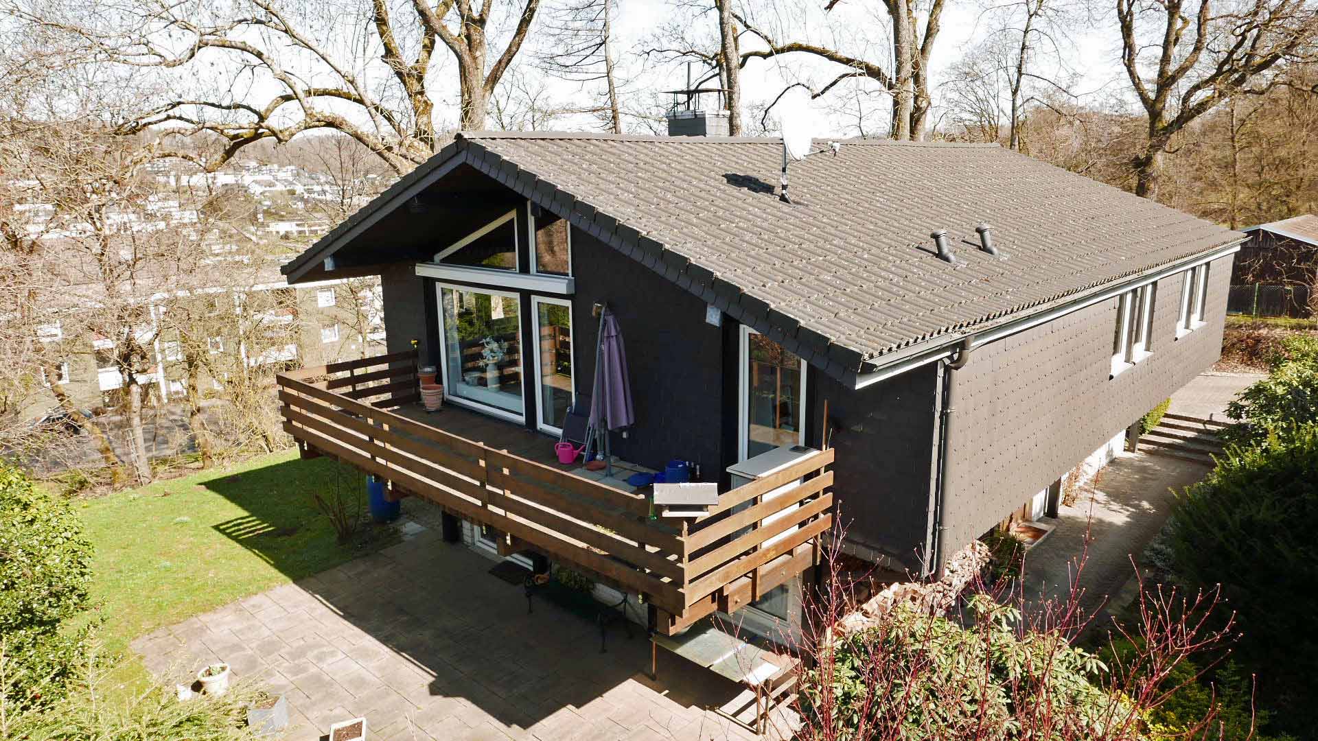 198 2-241 - GM-Zentrum nur 3 km: Bungalow mit Holzterrasse 