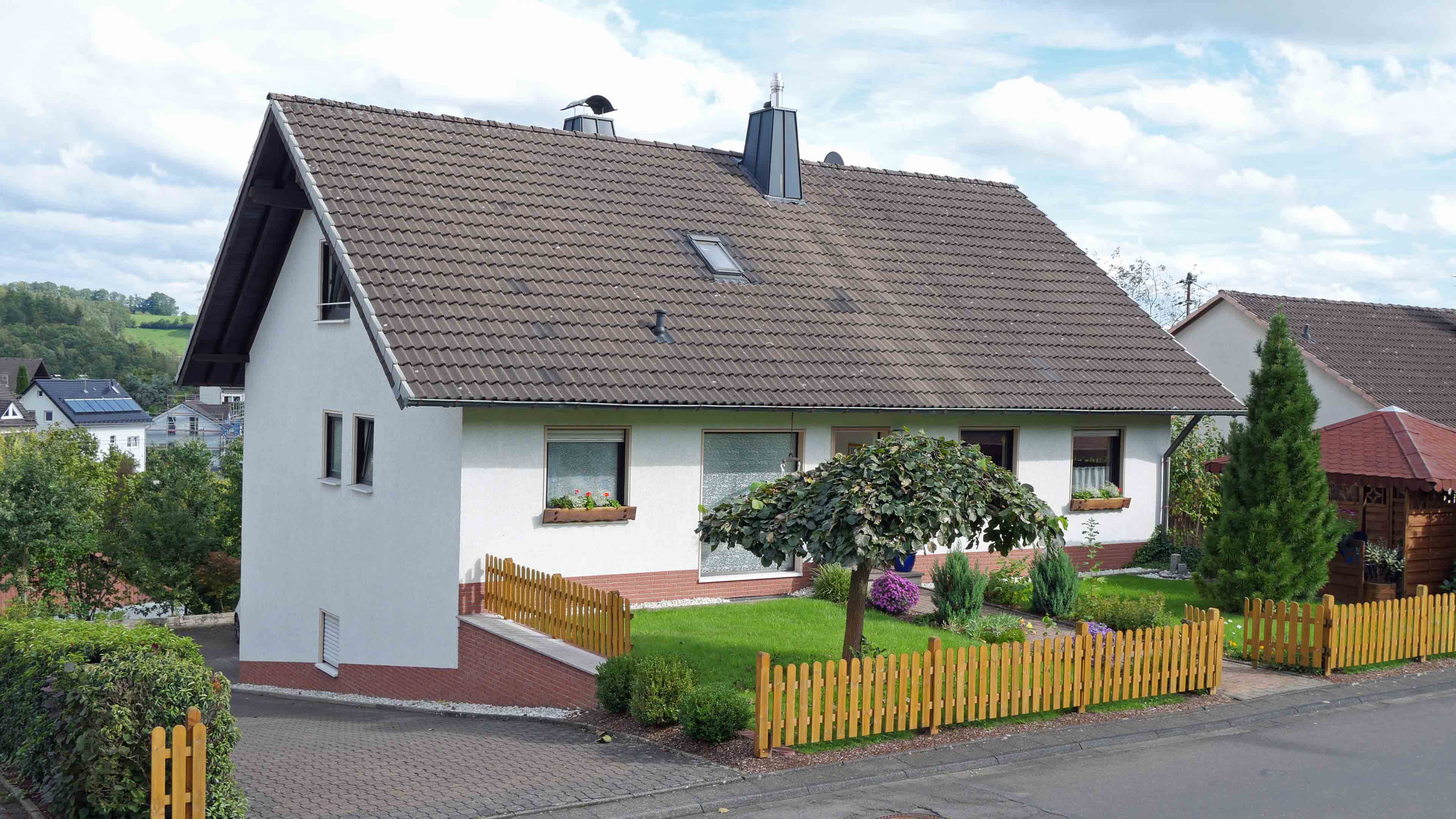 299 2-350 - Morsbach: EFH mit Carport und Garage