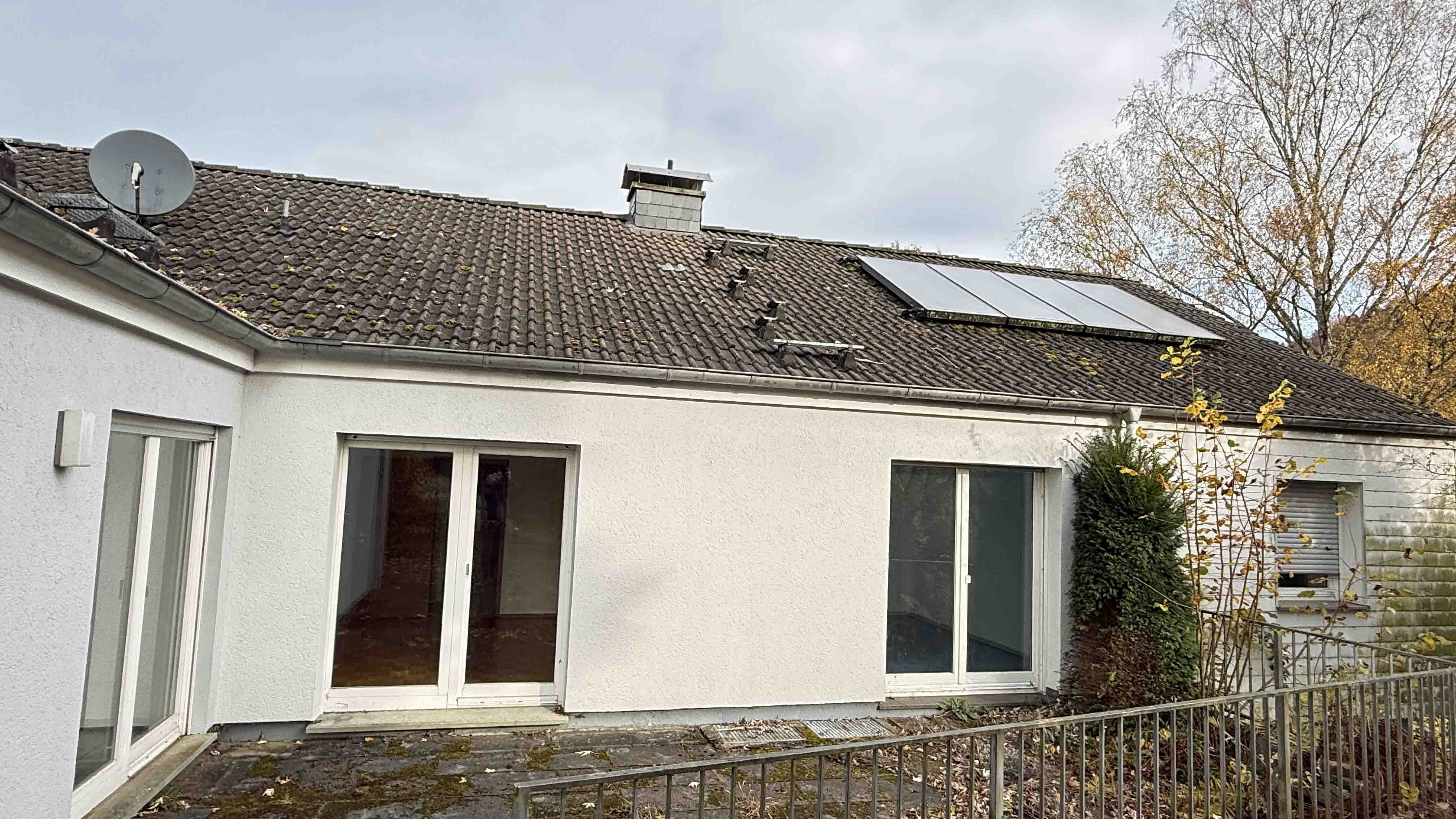 Morsbach-Holpe: Ruhige, ungestörte Ortsrandlage, 6 Schlafzimmer, fast alle mit Ausgang zum Garten...