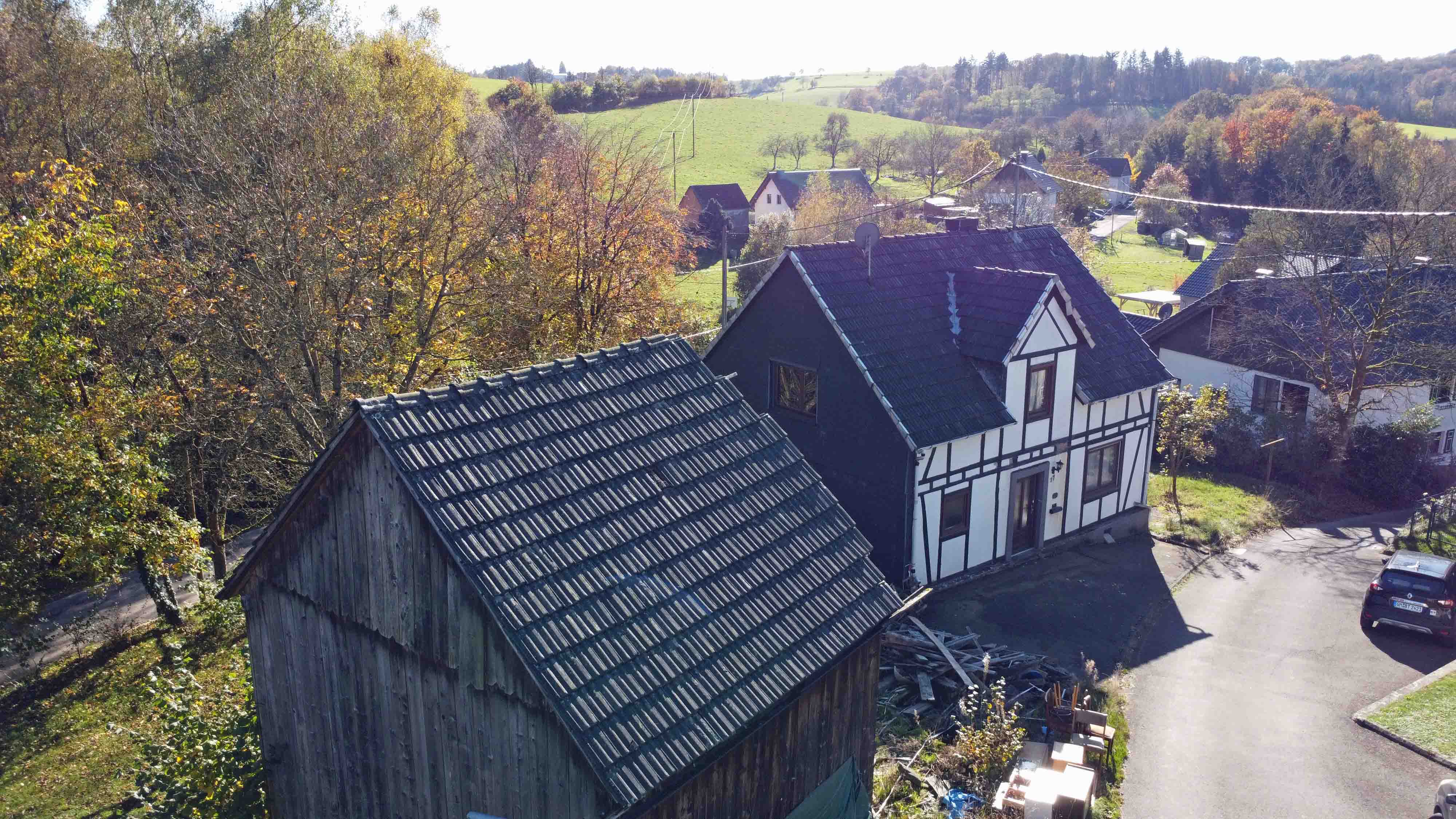 345 2-403 - VERKAUFT  Morsbach-Niederasbach: Dieses Haus benötigt eine liebevolle Hand