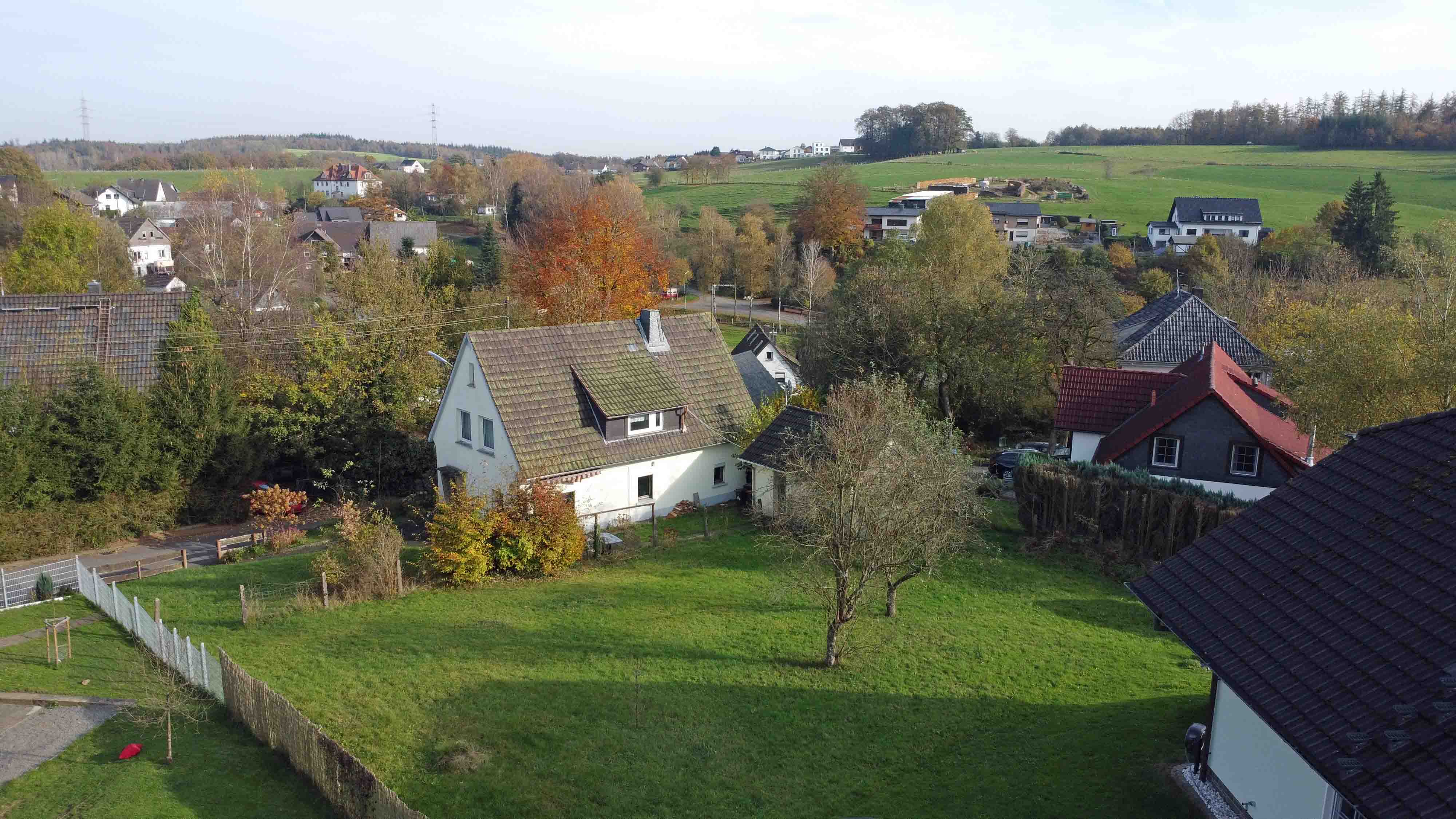 350 2-407 - VERKAUFT  Morsbach-Alzen: Einfamilienhaus mit viel Potenzial für nur 95.000 €! 
