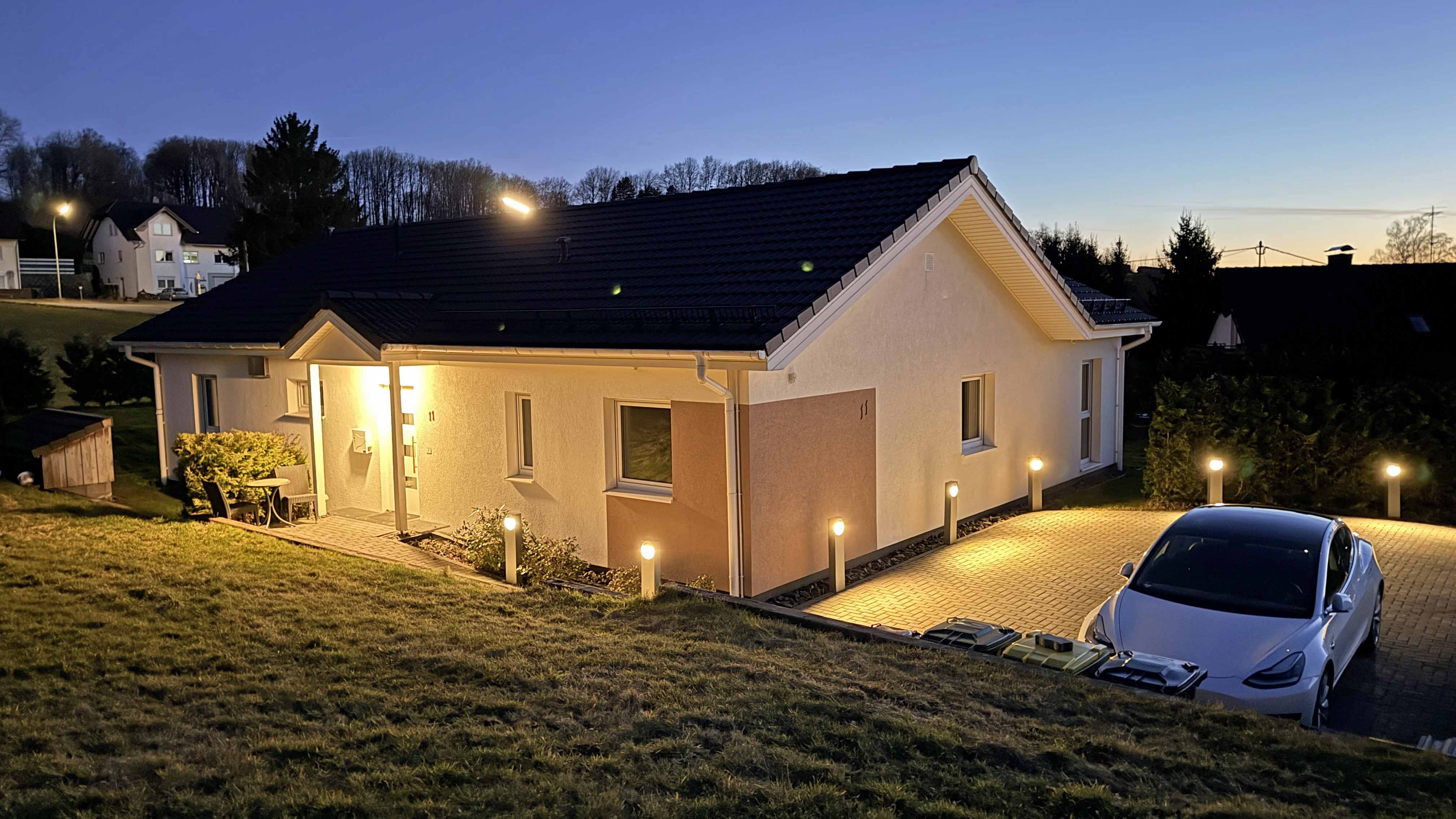 356 2-415 - VERKAUFT Reichshof-Odenspiel: Wie NEU! Baujahr 2020 / moderner Bungalow