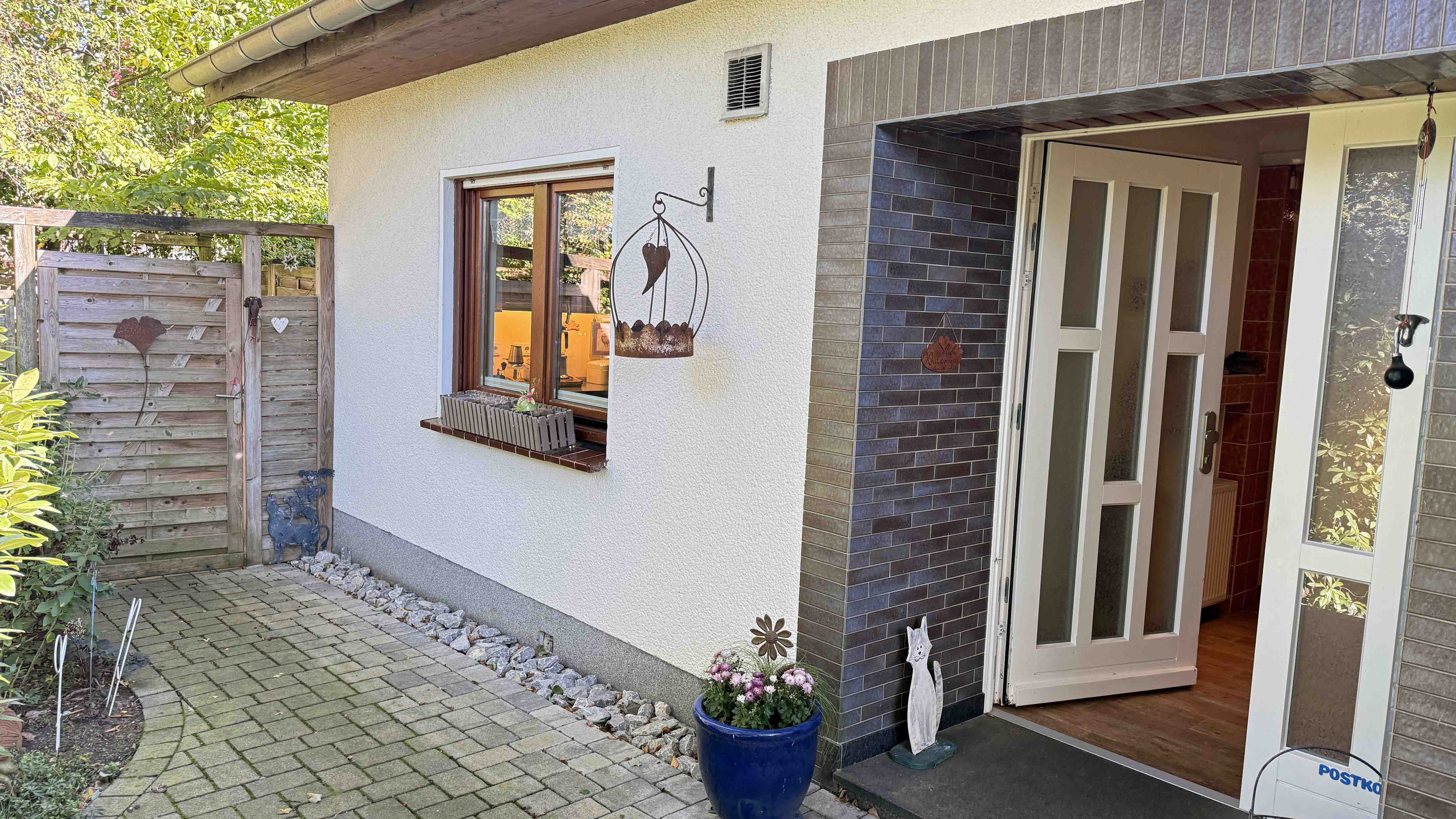 384 2-443 - Verkauft - Waldbröl: Perfekt für das Alter - Bungalow nur 100 m vom Zentrum entfernt