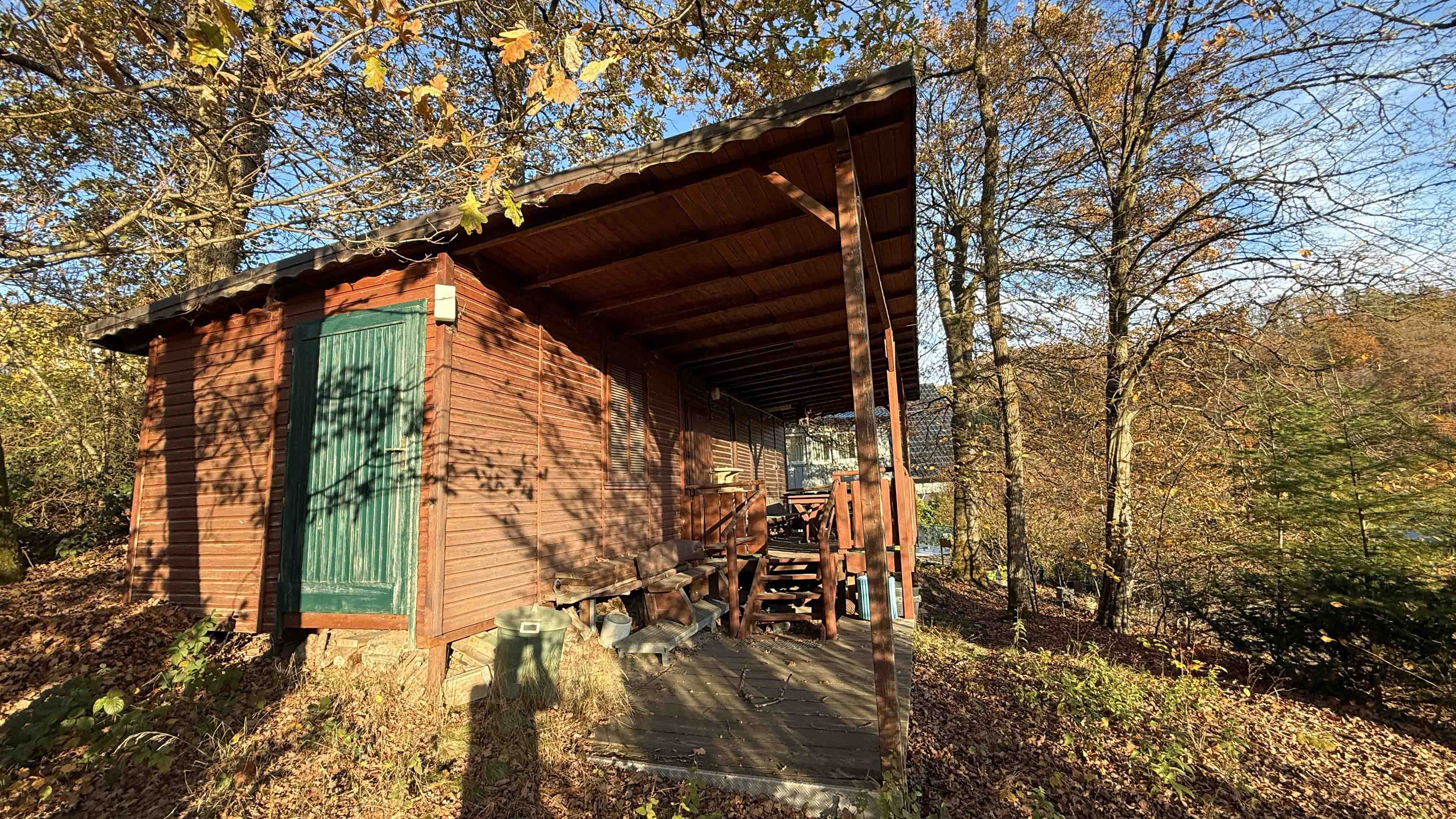 Morsbach: Baujahr 1939, aber modernisiert, barrierefrei, preiswert und gut, im eigenen Wald versteckte Holzhütte mit...