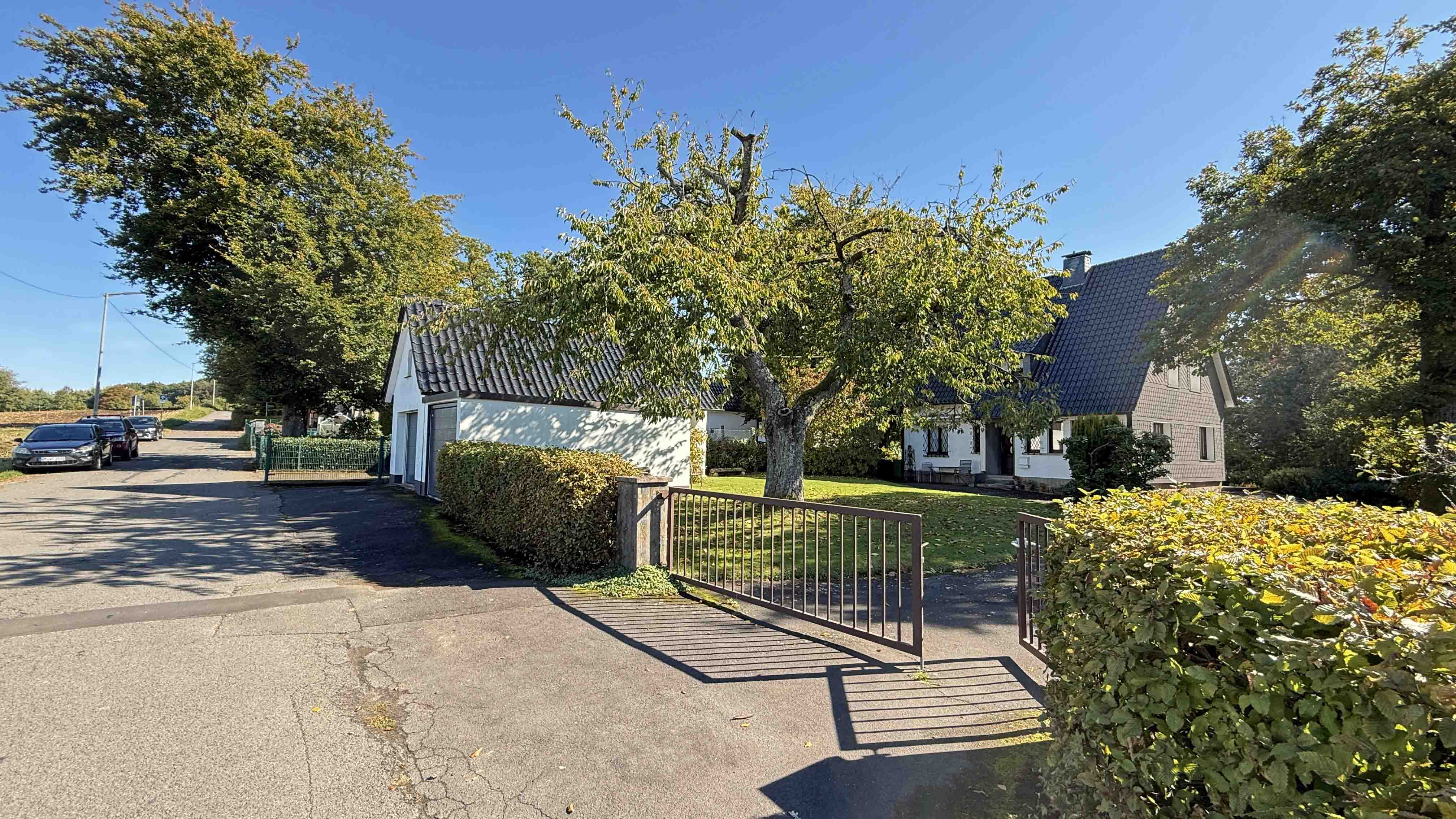 Waldbröl: Gepflegtes 50er-Jahre-EFH im herrlichen Höhenweg, beste Wohnlage in Waldbröl: der Höhenweg