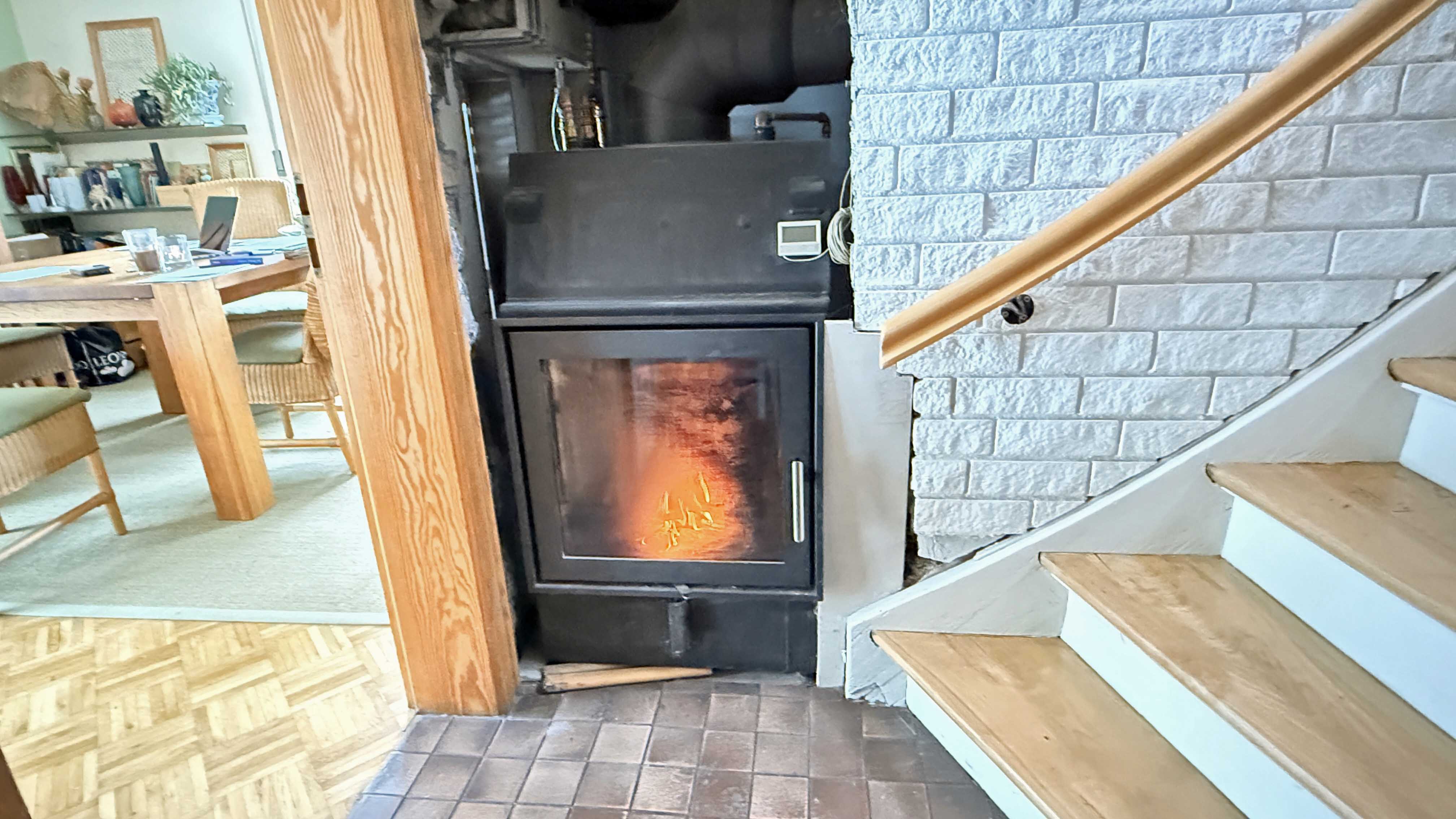 Reichshof-Nosbach: Wohlfühlhaus mit PV-Anlage, Stromspeicher und Wallbox, wasserführender Kaminofen als 2. Zentralheizung