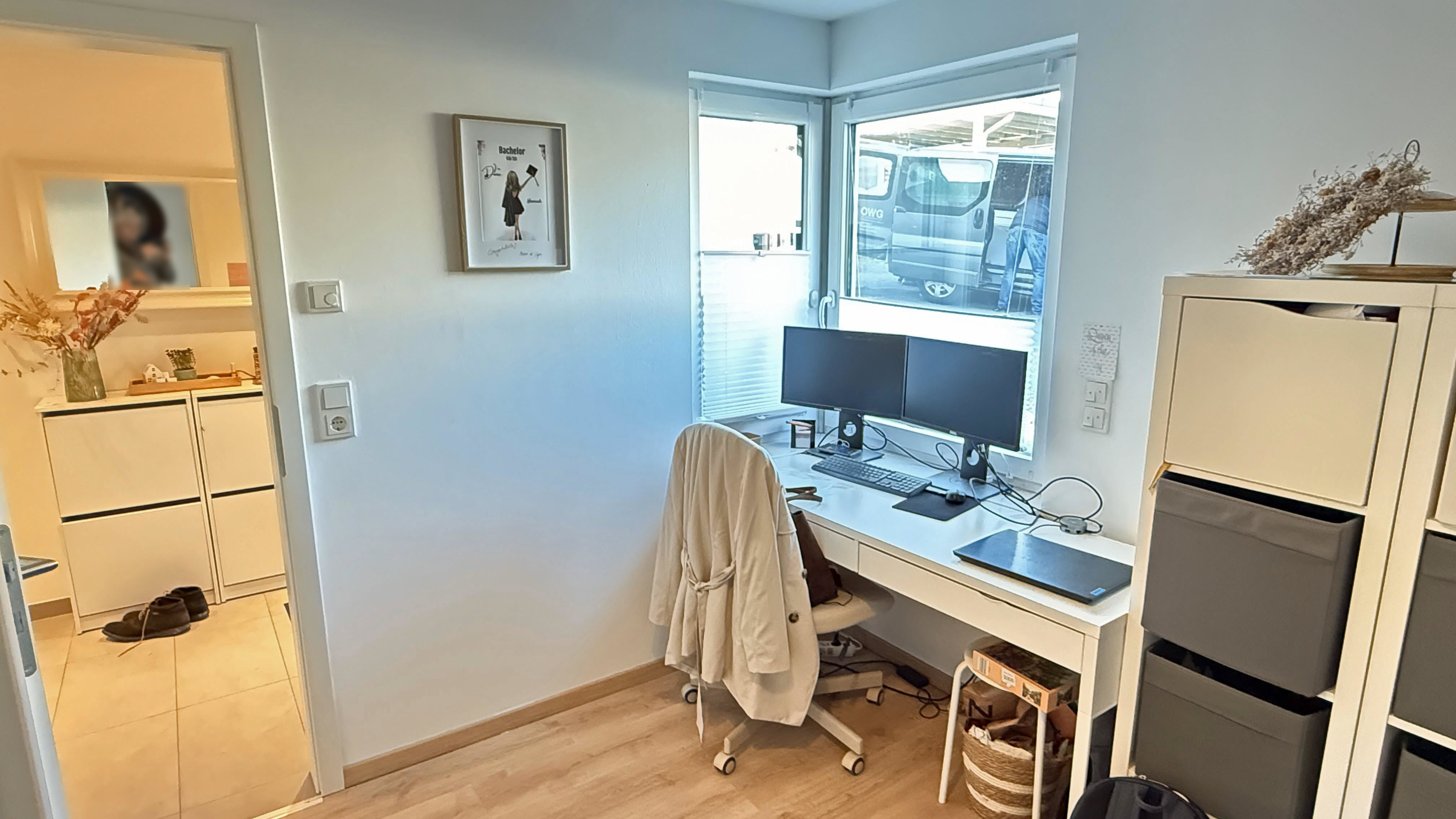 Morsbach-Seifen: Kleiner, moderner Bungalow in ruhiger Ortsrandlage, Arbeits-/ Schlafzimmer 11,64 m² und...